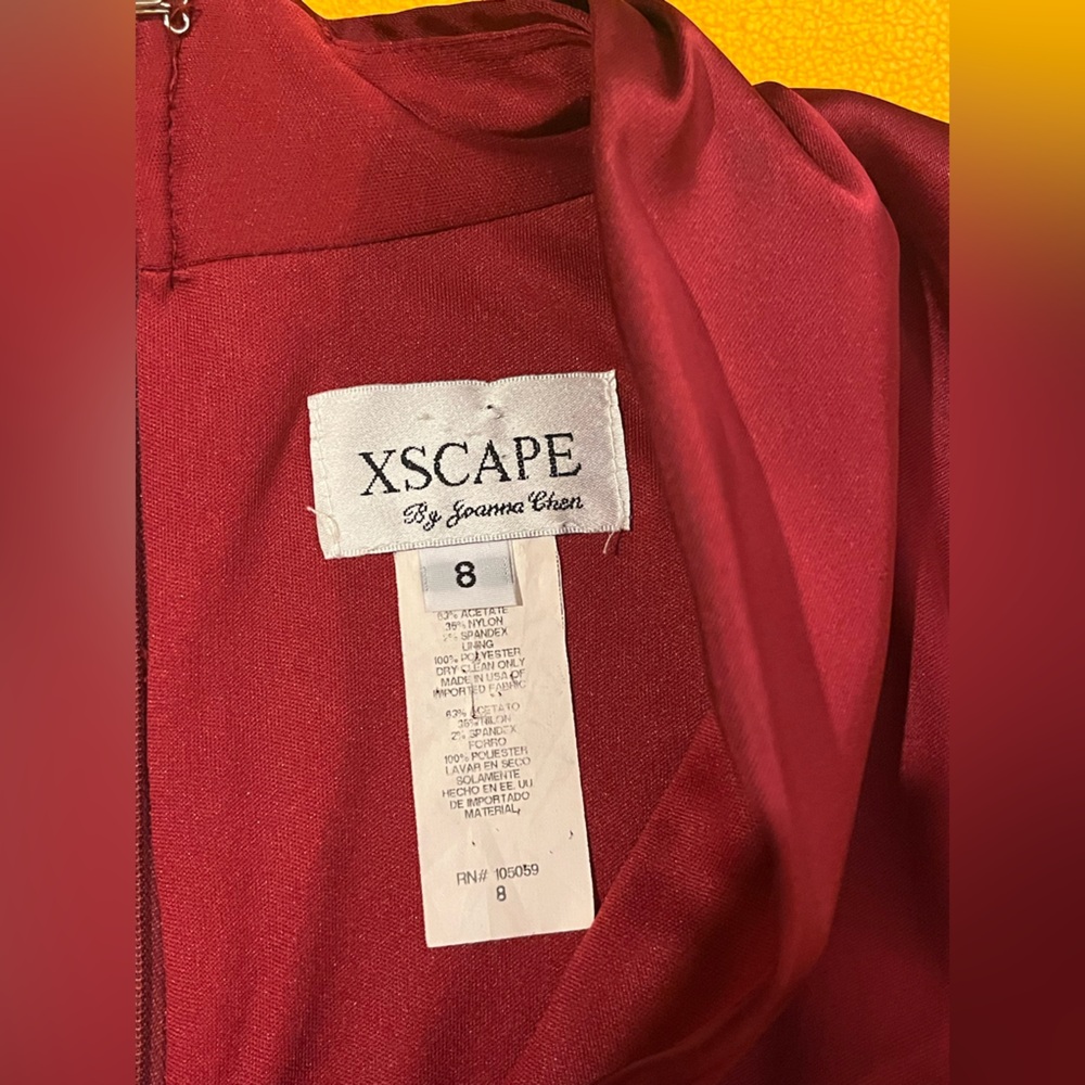 Burgundy Evening Dress. Satin. Ruching on the skirt V-neck. Size S. Xscape brand - Picture 8 of 13